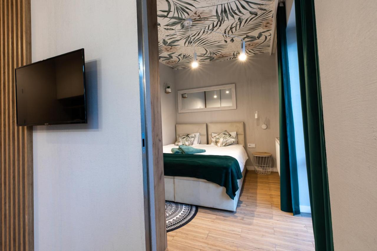 Stylowe Apartamenty Plewiska Exterior photo