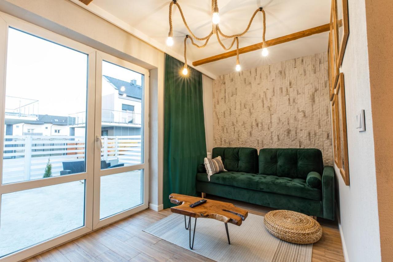 Stylowe Apartamenty Plewiska Exterior photo