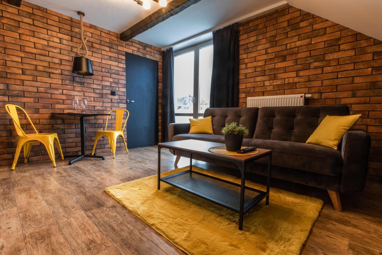 Stylowe Apartamenty Plewiska Exterior photo