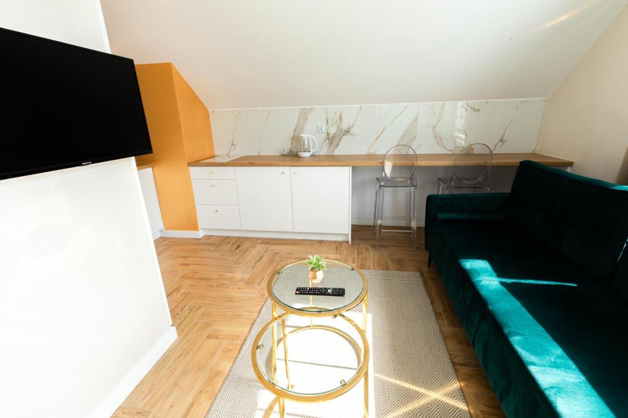 Stylowe Apartamenty Plewiska Exterior photo